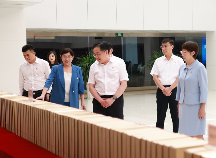 Education Commission of Jinan Municipal Party Committee visited QIT