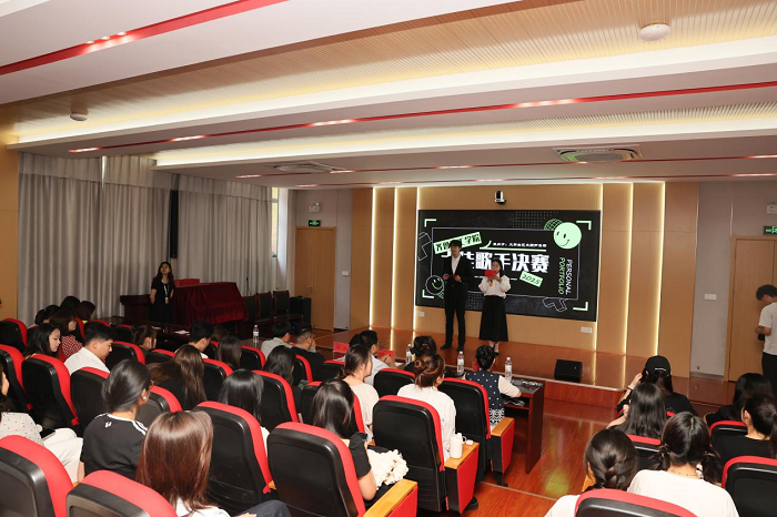QIT Hosts 2025 Campus Top Ten Singers Competition