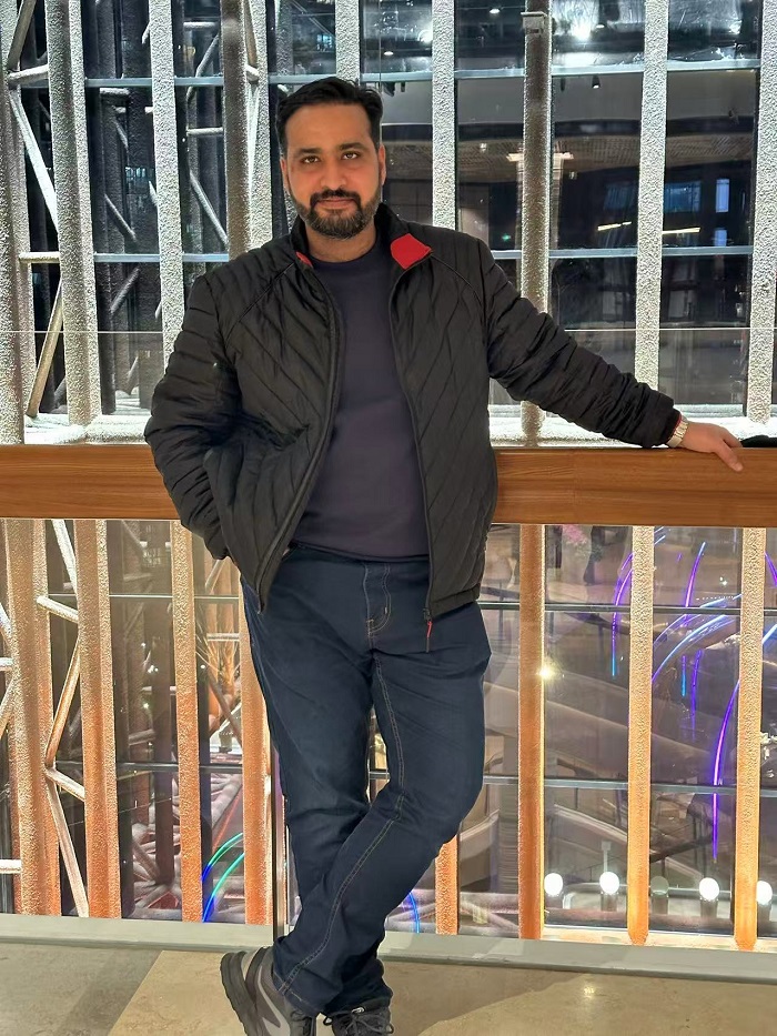 MUHAMMAD ADNAN QAISER