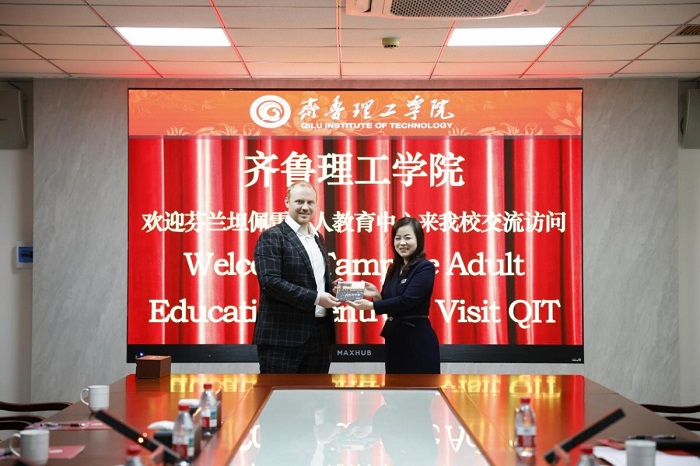 A Delegation from Tampere Adult Education Center, Finland Visits QIT