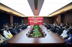 The Exit-Entry Administration Bureau of Jinan Public Security Bureau Conducts Legal Awareness Training for Foreign Teachers at QIT